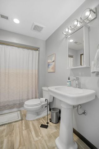 4607 Loren Drive, Cedar Falls, IA 50613