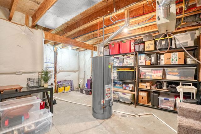 4607 Loren Drive, Cedar Falls, IA 50613