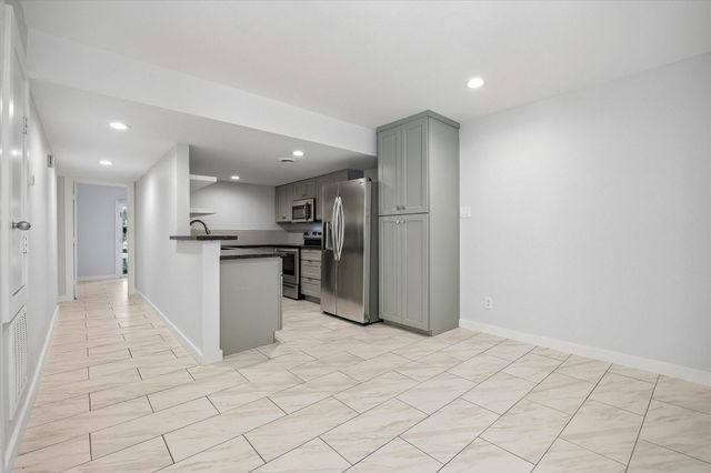 12633 Memorial Drive 141, Houston, TX 77024