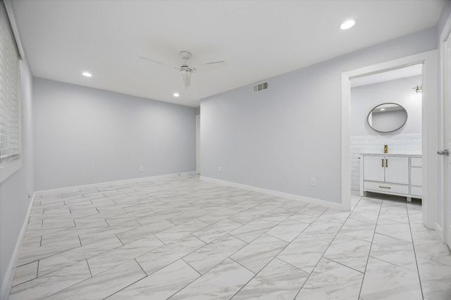 12633 Memorial Drive 141, Houston, TX 77024