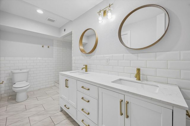 12633 Memorial Drive 141, Houston, TX 77024