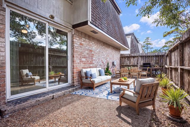 12633 Memorial Drive 141, Houston, TX 77024