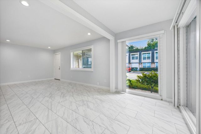 12633 Memorial Drive 141, Houston, TX 77024