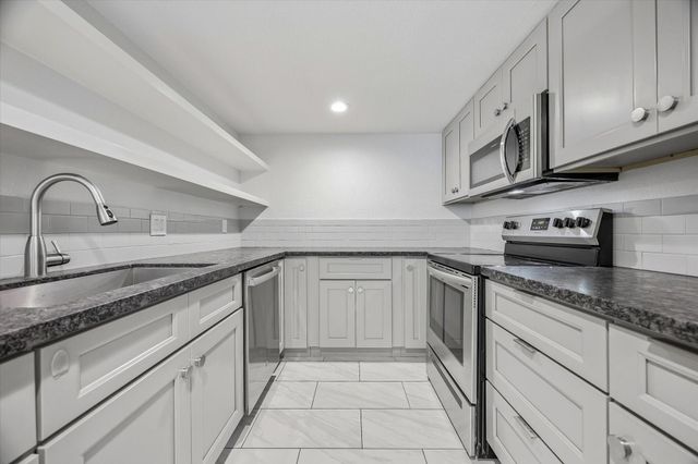 12633 Memorial Drive 141, Houston, TX 77024
