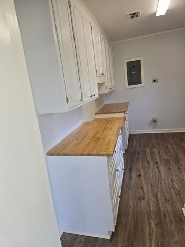 8075 N Lakeshore Drive, Shreveport, LA 71107