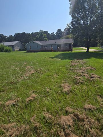 8075 N Lakeshore Drive, Shreveport, LA 71107