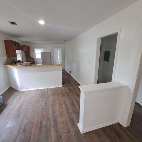 2174 Whites Mill Road, Decatur, GA 30032