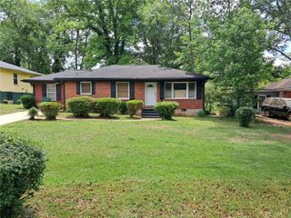 2174 Whites Mill Road, Decatur, GA 30032