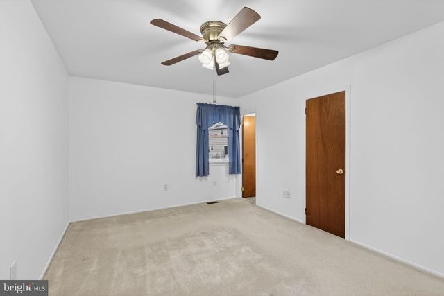 28 COCHISE LN, Royersford, PA 19468