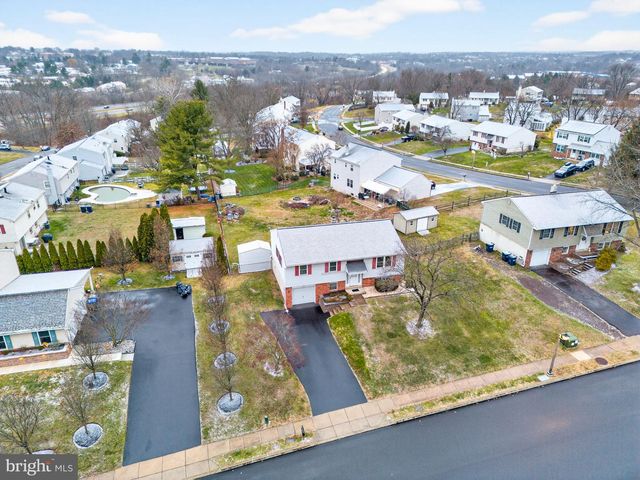 28 COCHISE LN, Royersford, PA 19468