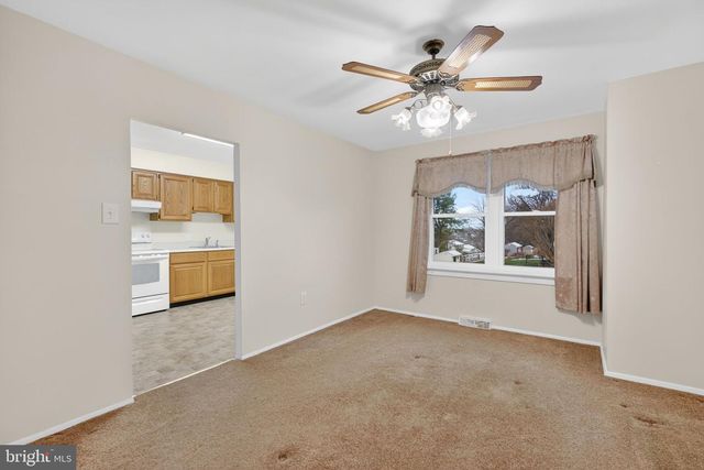 28 COCHISE LN, Royersford, PA 19468