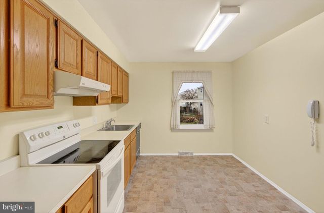 28 COCHISE LN, Royersford, PA 19468