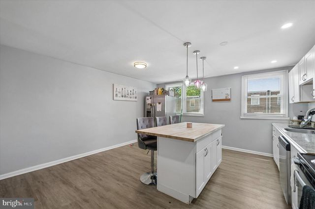 1322 EDGEHILL RD, Darby, PA 19023