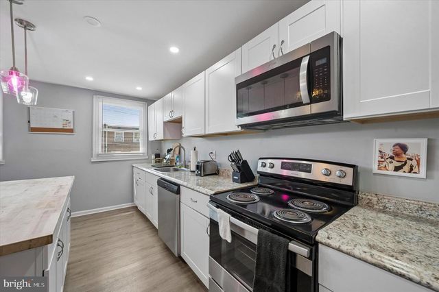 1322 EDGEHILL RD, Darby, PA 19023