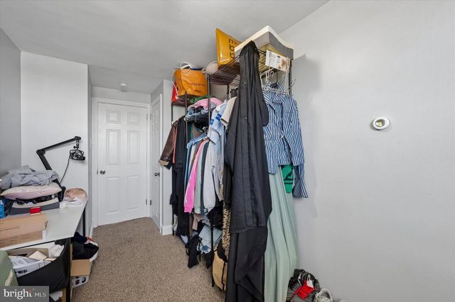 1322 EDGEHILL RD, Darby, PA 19023