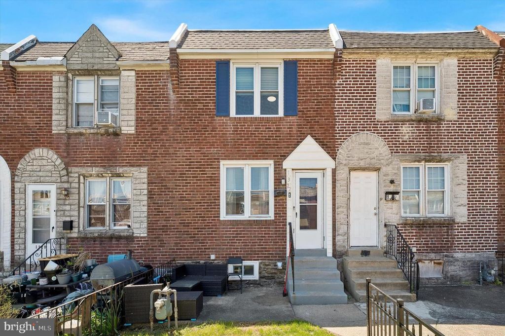 1322 EDGEHILL RD, Darby, PA 19023