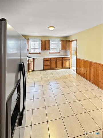396 Park Street 3, New Britain, CT 06051