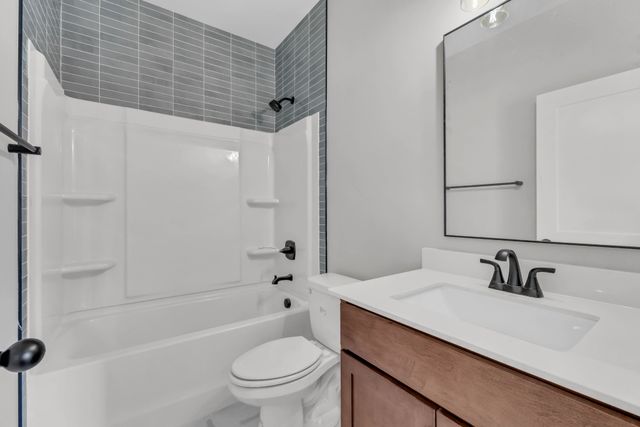 3016 Timberdale Dr, Clarksville, TN 37042