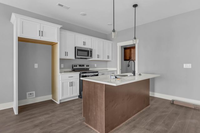 3016 Timberdale Dr, Clarksville, TN 37042