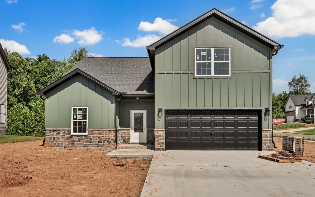 3016 Timberdale Dr, Clarksville, TN 37042