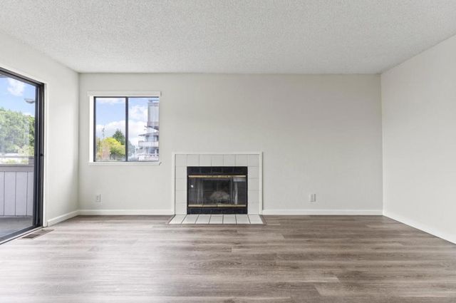 25192 Copa Del Oro Drive 104, Hayward, CA 94545