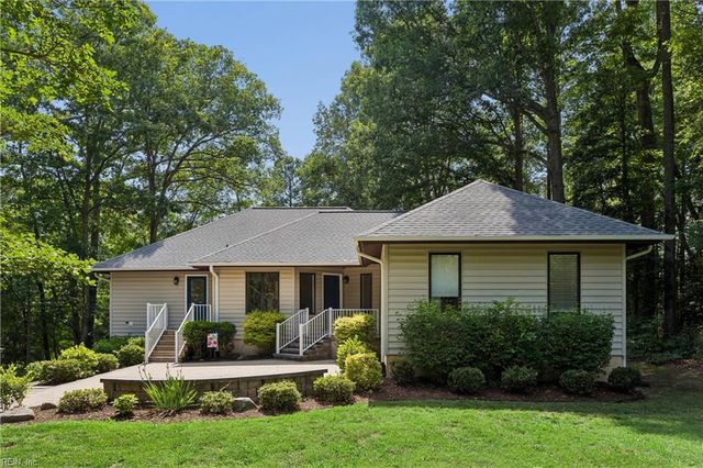 12210 Waterview TRL, Carrollton, VA 23314