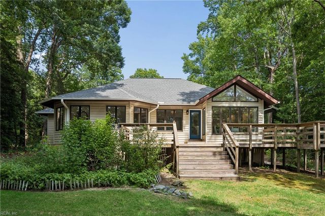 12210 Waterview TRL, Carrollton, VA 23314