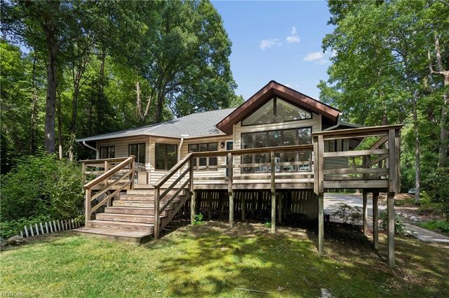 12210 Waterview TRL, Carrollton, VA 23314