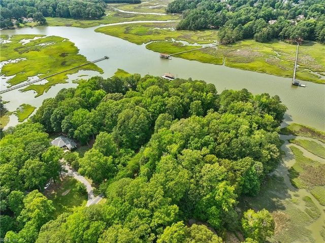 12210 Waterview TRL, Carrollton, VA 23314