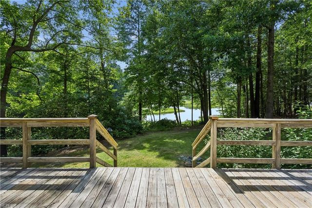 12210 Waterview TRL, Carrollton, VA 23314