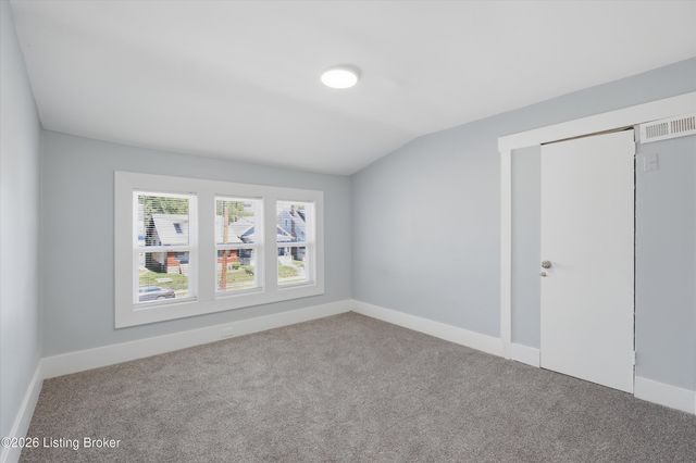 4206 W Market St, Louisville, KY 40212