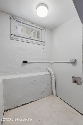 4206 W Market St, Louisville, KY 40212