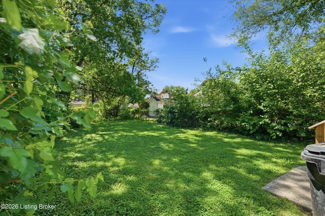 4206 W Market St, Louisville, KY 40212