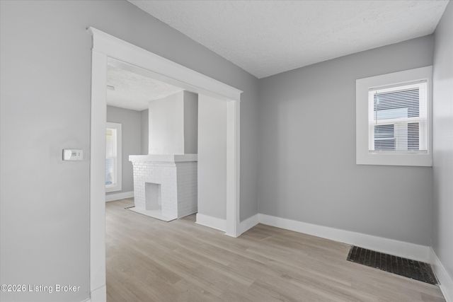 4206 W Market St, Louisville, KY 40212