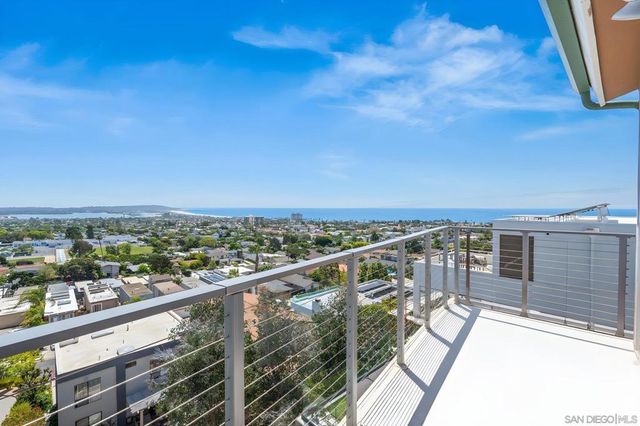 1245 Van Nuys St, San Diego, CA 92109