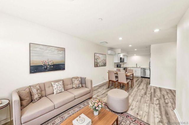 1245 Van Nuys St, San Diego, CA 92109
