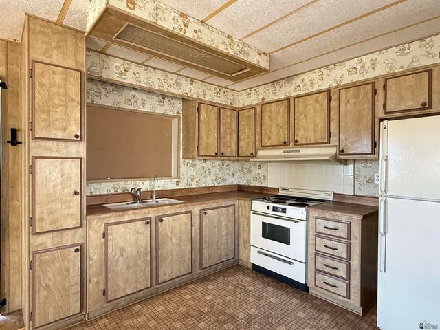 13624 E 46 St, Yuma, AZ 85367