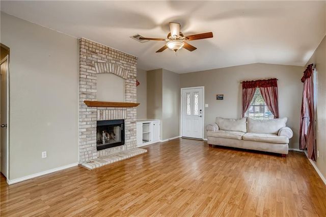 17829 Violet LN, Elgin, TX 78621