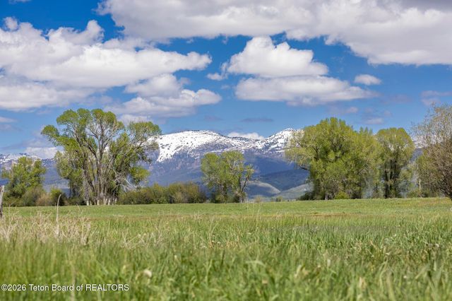 830 GILROY Lane, Driggs, ID 83422
