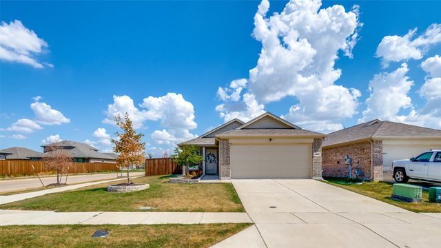 3951 Condor Drive, Crandall, TX 75114