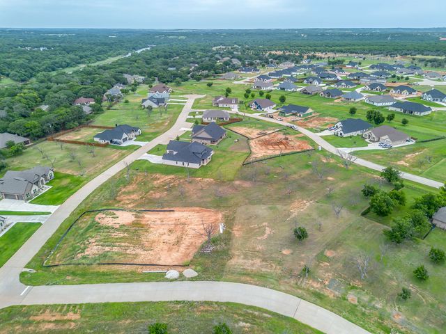2413 Candlestick Drive, Granbury, TX 76049