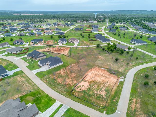 2413 Candlestick Drive, Granbury, TX 76049