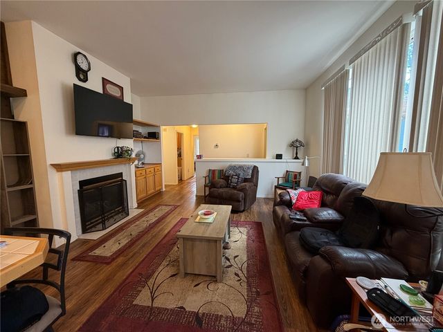 5410 64th Place NE, Marysville, WA 98270