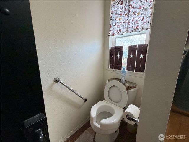 5410 64th Place NE, Marysville, WA 98270