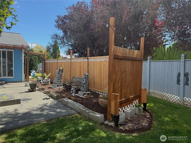 5410 64th Place NE, Marysville, WA 98270