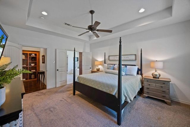 577 Hidden Lakes Boulevard, Gunter, TX 75058