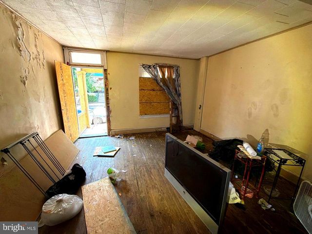 670 SOUTHARD ST, Trenton, NJ 08638