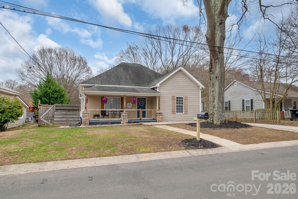 41 Selma Drive, Mooresville, NC 28115