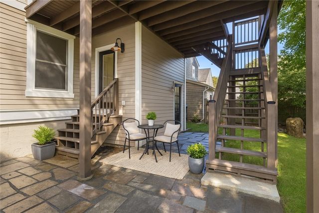 7 Sheffield Avenue A, Newport, RI 02840