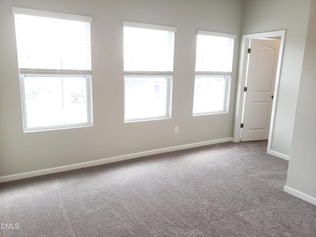 695 Grand Central Station, Apex, NC 27502